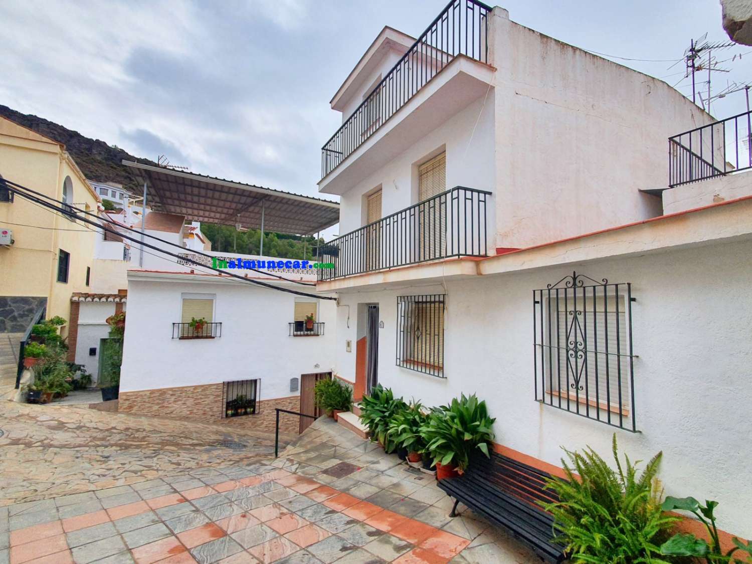 House for sale in Lentegi, Costa Tropical, Granada.