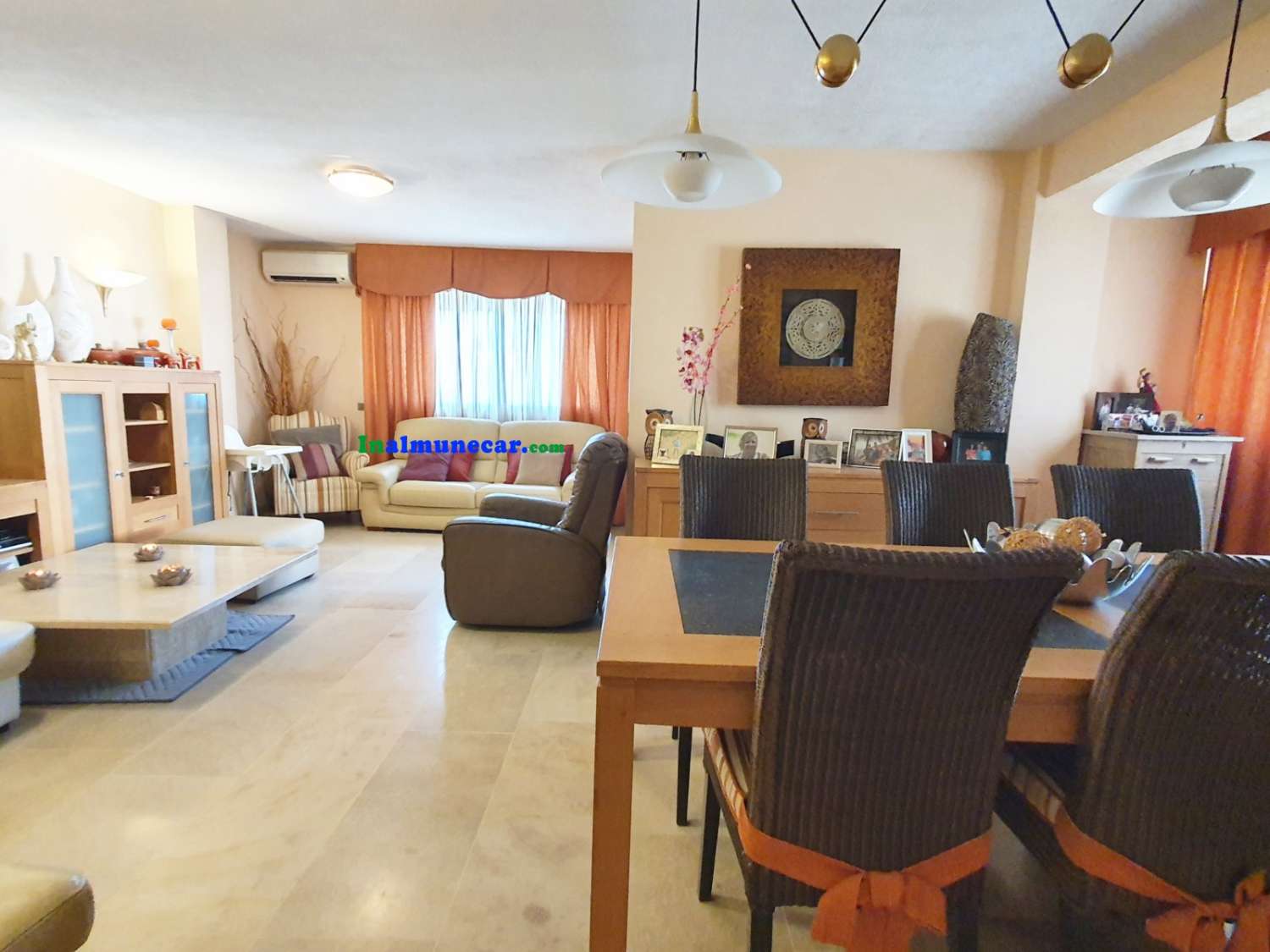 Luxury apartment for sale in Almuñecar with garage and close to the beach