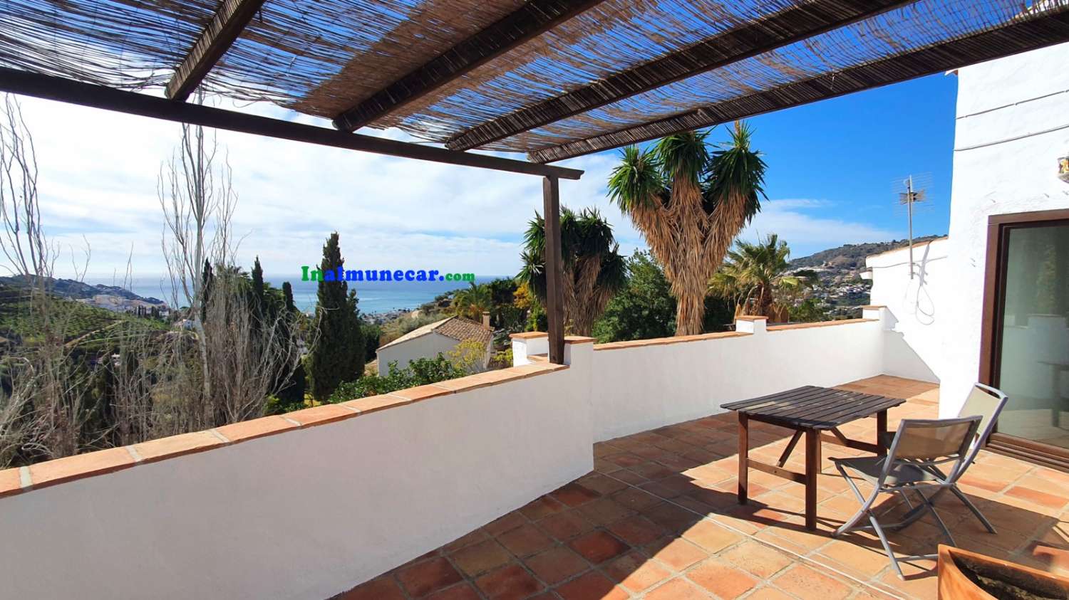 Villa de campagne à vendre située dans la Baie de La Herradura, en Andalousie.