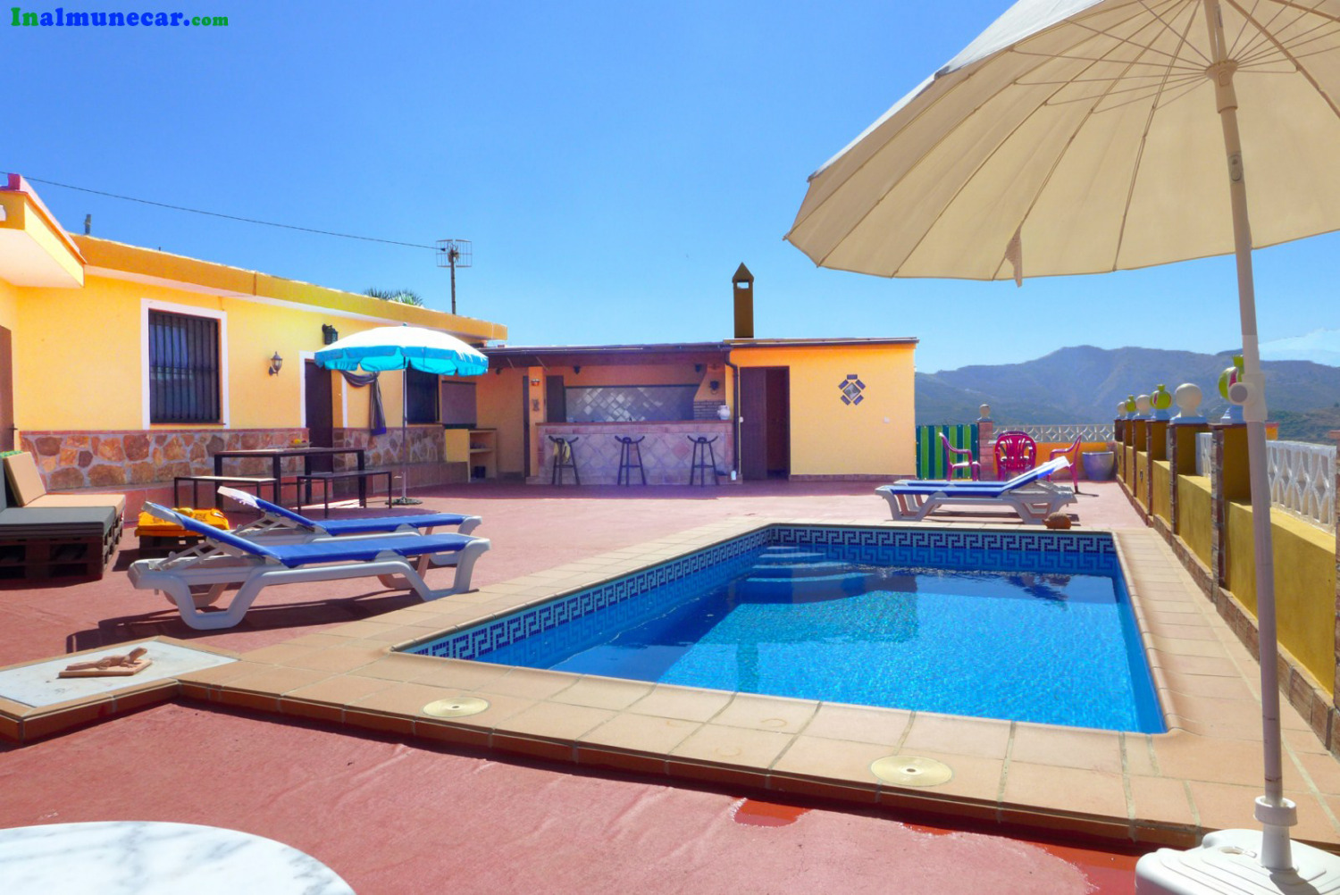 Country house for sale in Almuñecar, with private pool