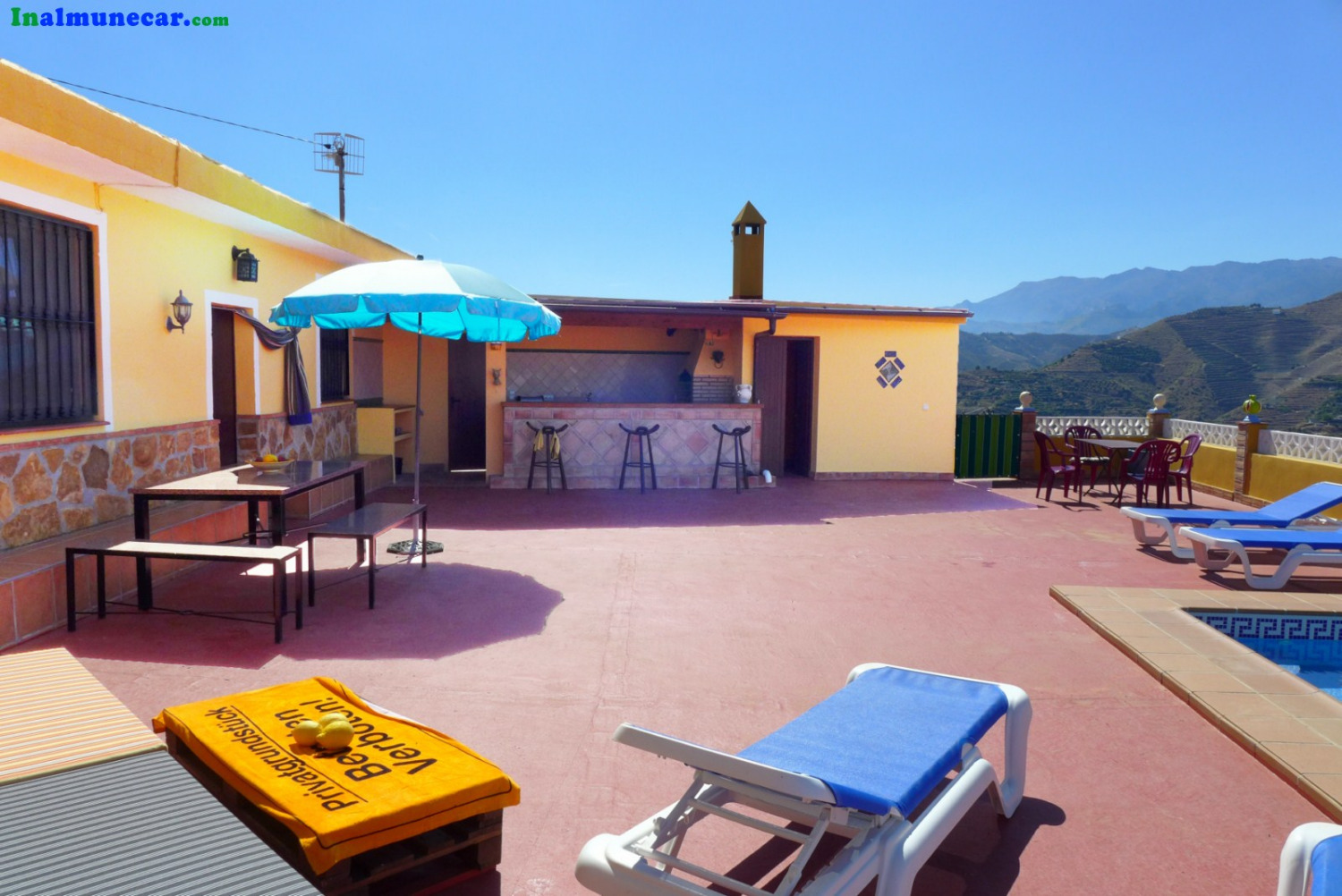 Maison de campagne à vendre à Almuñecar, avec piscine privée