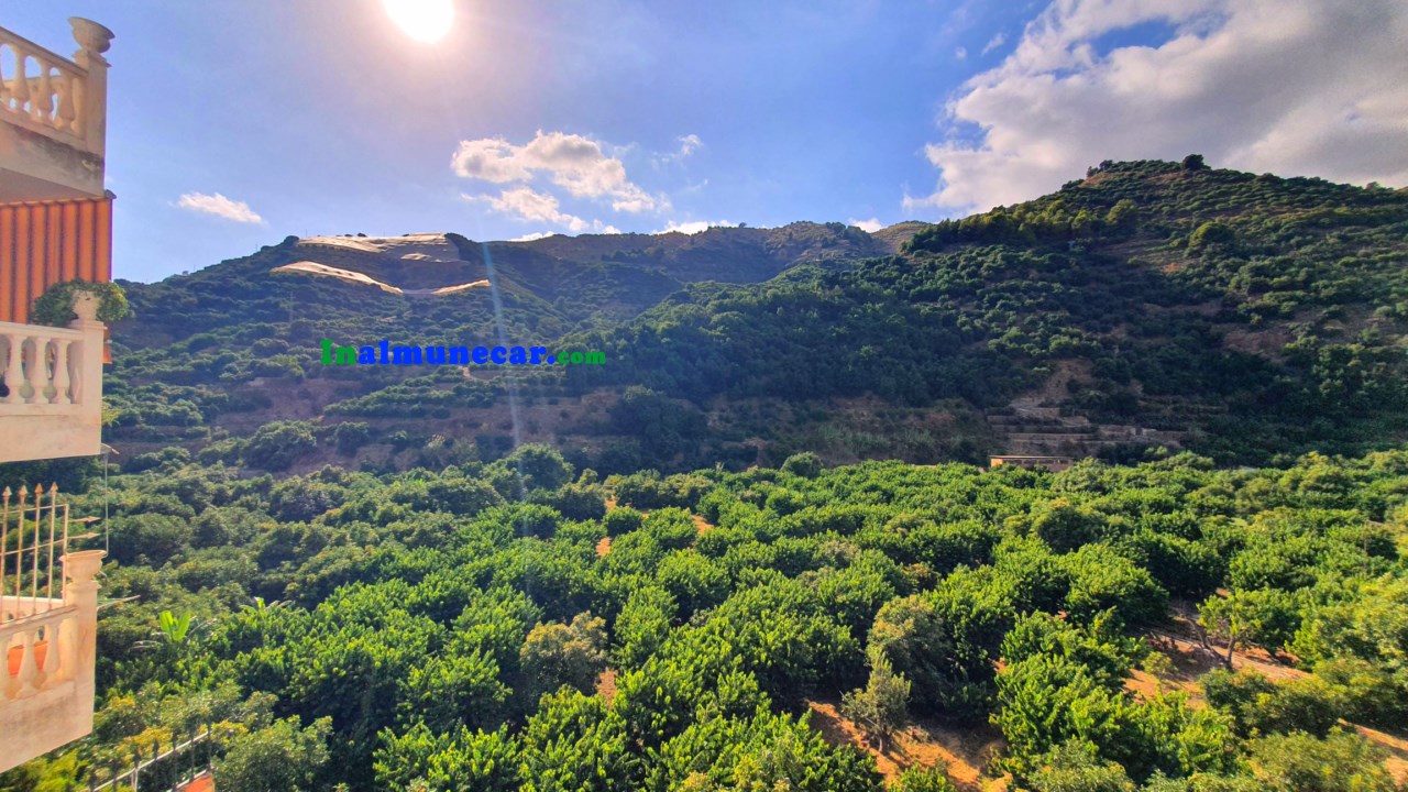 Schönes charmantes Haus zum Verkauf in Jete, Costa Tropical.