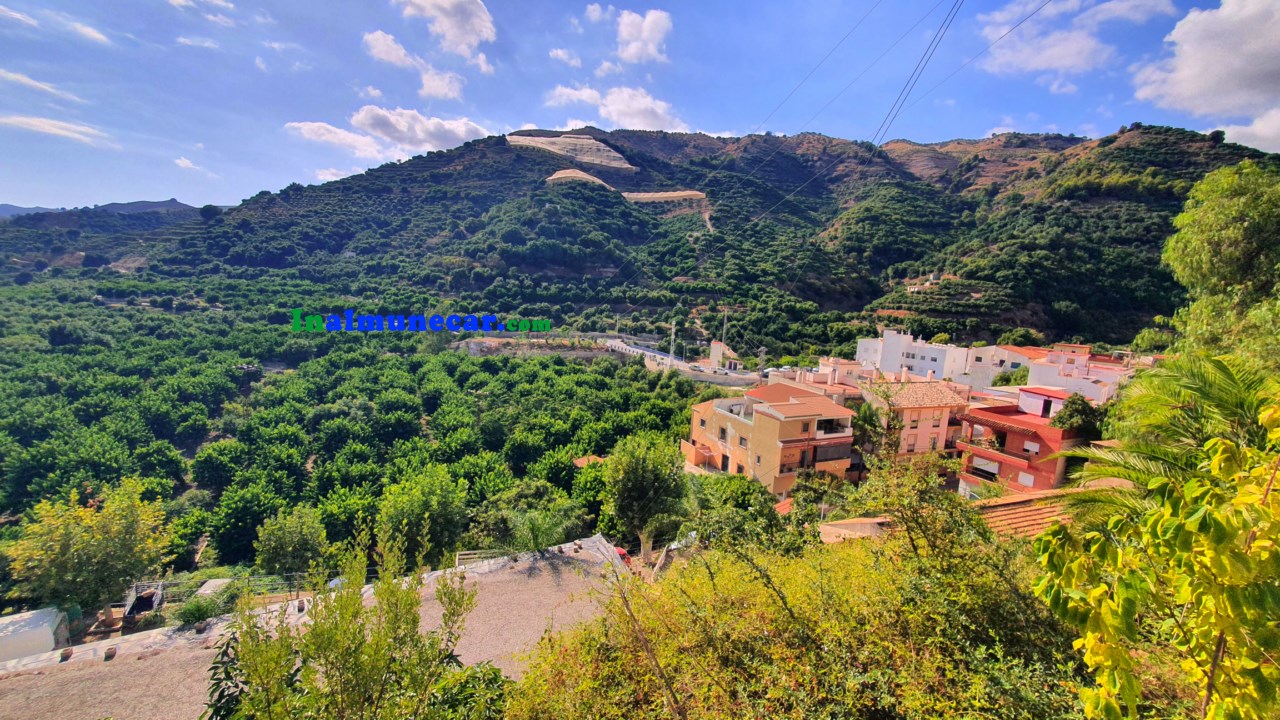 Schönes charmantes Haus zum Verkauf in Jete, Costa Tropical.