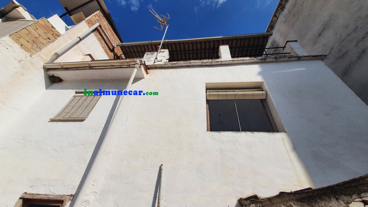 Schönes charmantes Haus zum Verkauf in Jete, Costa Tropical.