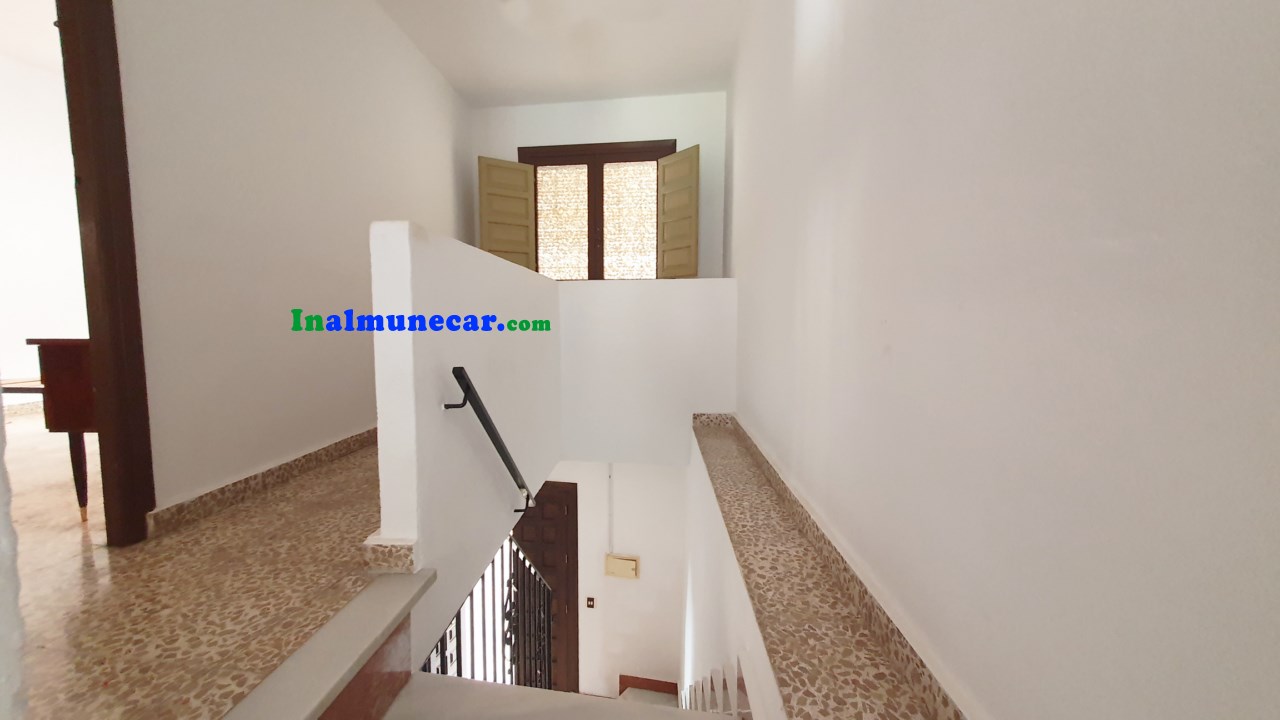 Schönes charmantes Haus zum Verkauf in Jete, Costa Tropical.