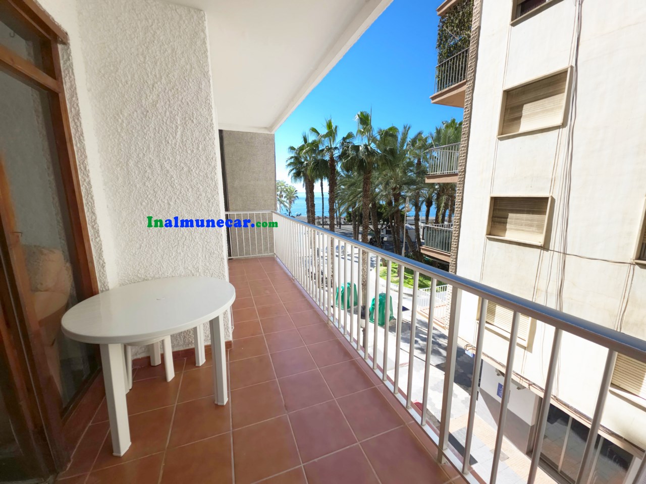 Piso en alquiler en el centro de Almuñecar junto a la playa