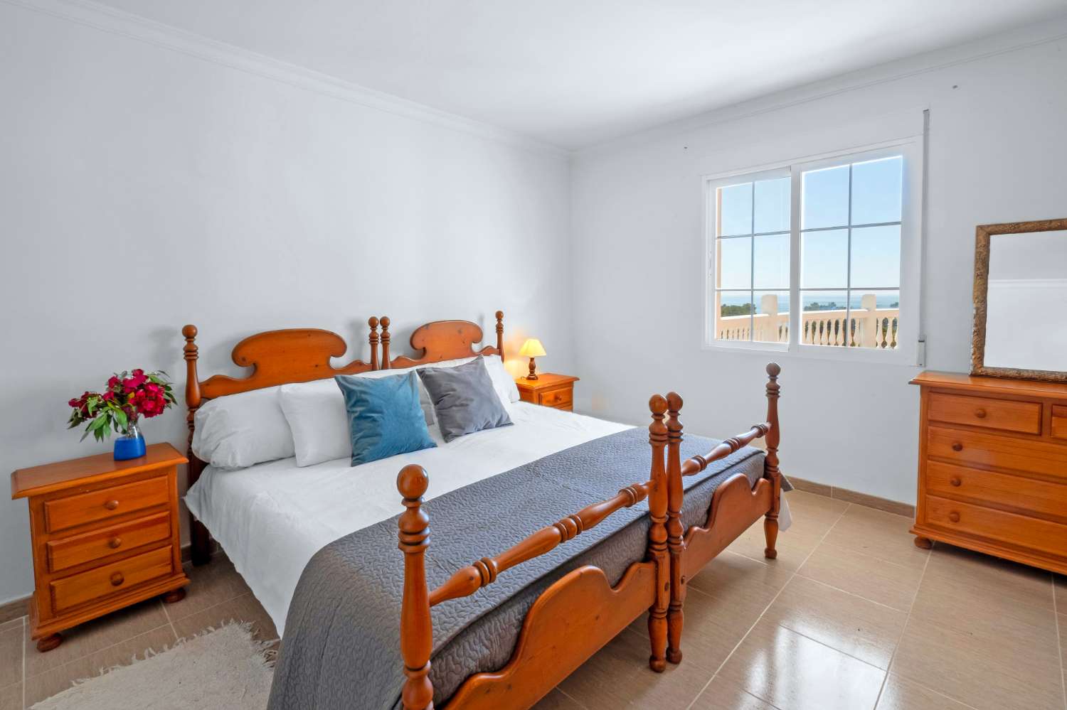 Villa til salg på Calle Maestras La Herradura.