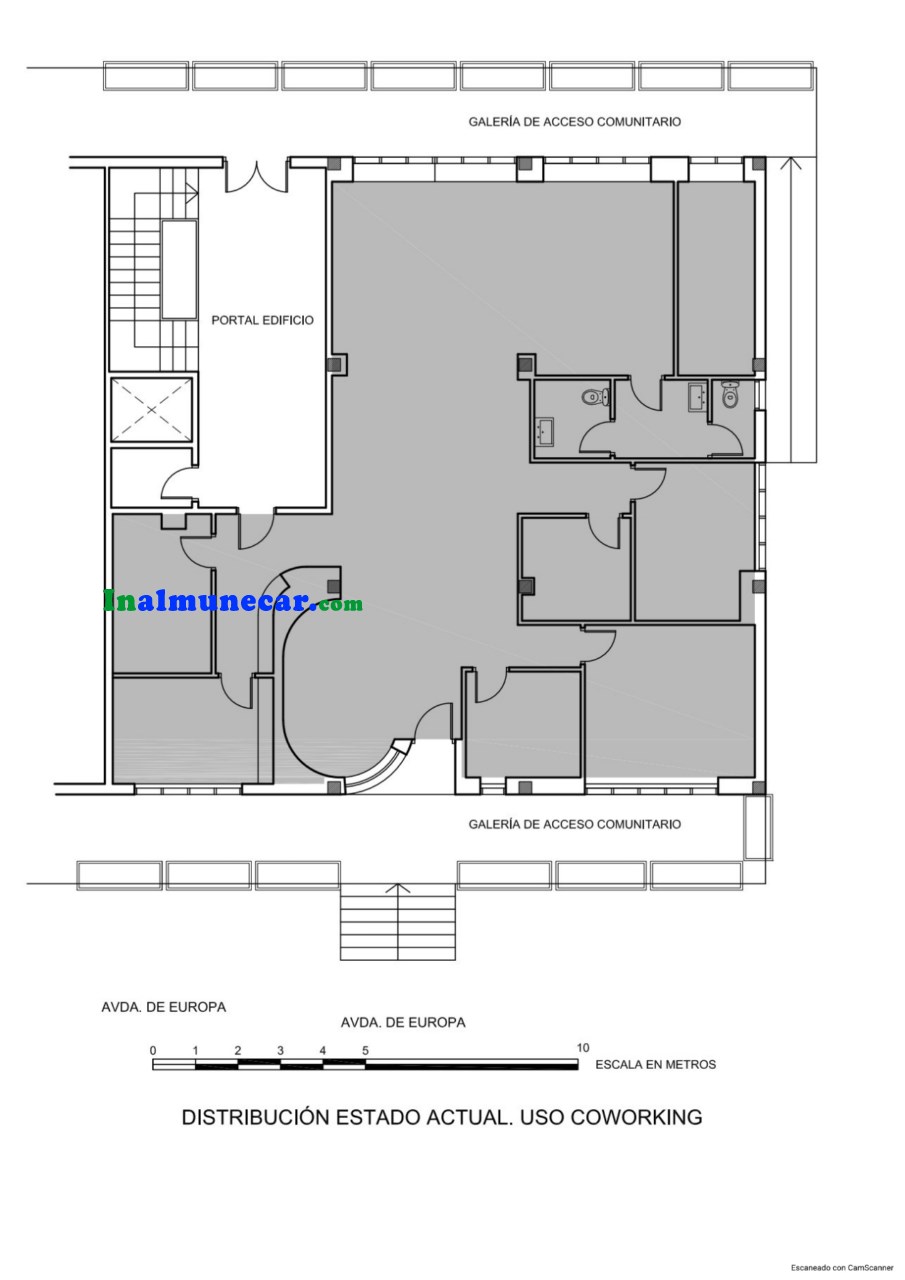 Commercial premises for sale in Almuñecar located in an urbanization near the beach