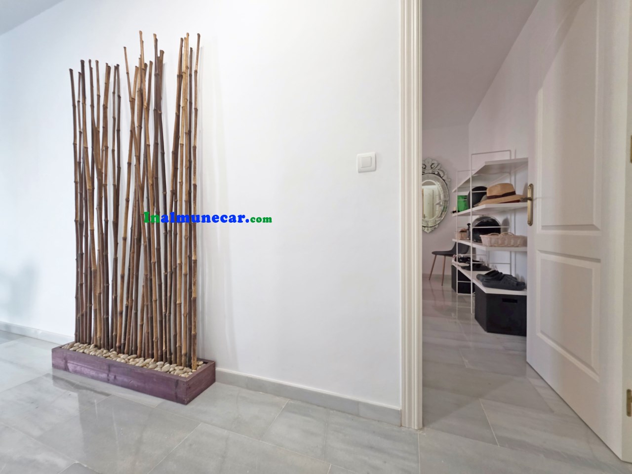 Appartement te koop in La Herradura met garageruimte.