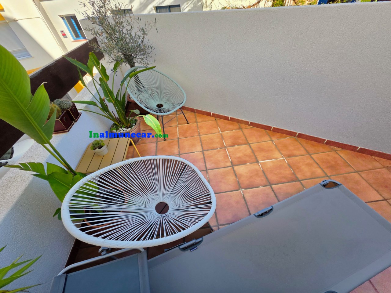 Appartement te koop in La Herradura met garageruimte.