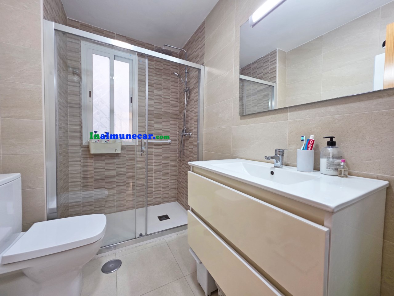 Apartment for sale in Almuñecar, Plaza Madrid, very close to Puerta del Mar beach