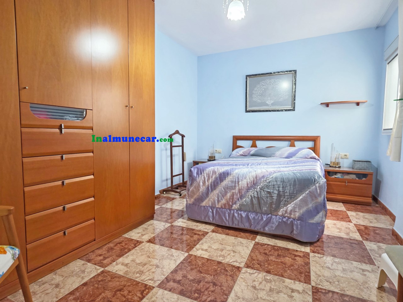 Piso en venta en Almuñecar, Plaza Madrid , muy cerca de la playa