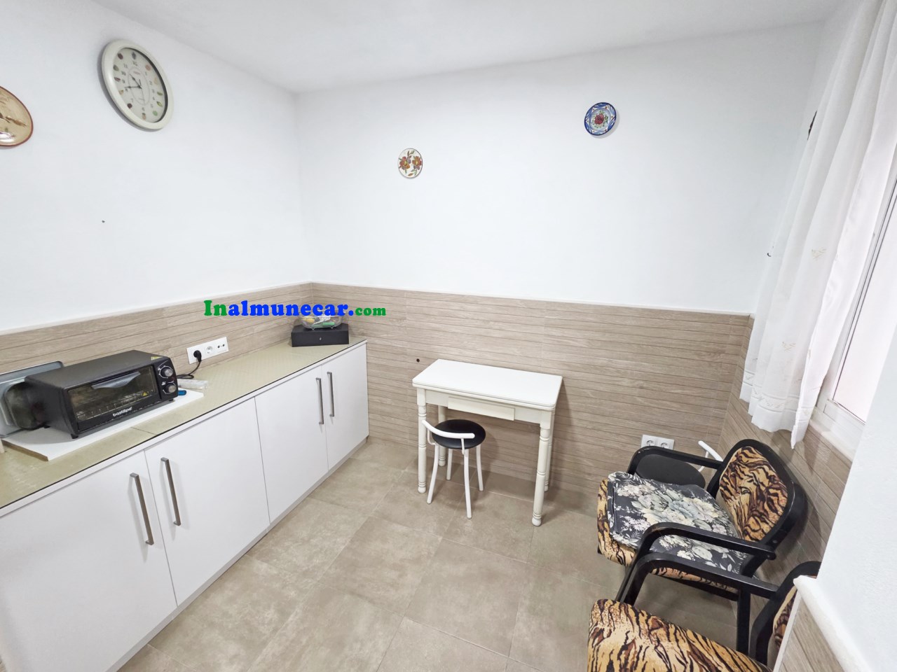 Apartment for sale in Almuñecar, Plaza Madrid, very close to Puerta del Mar beach