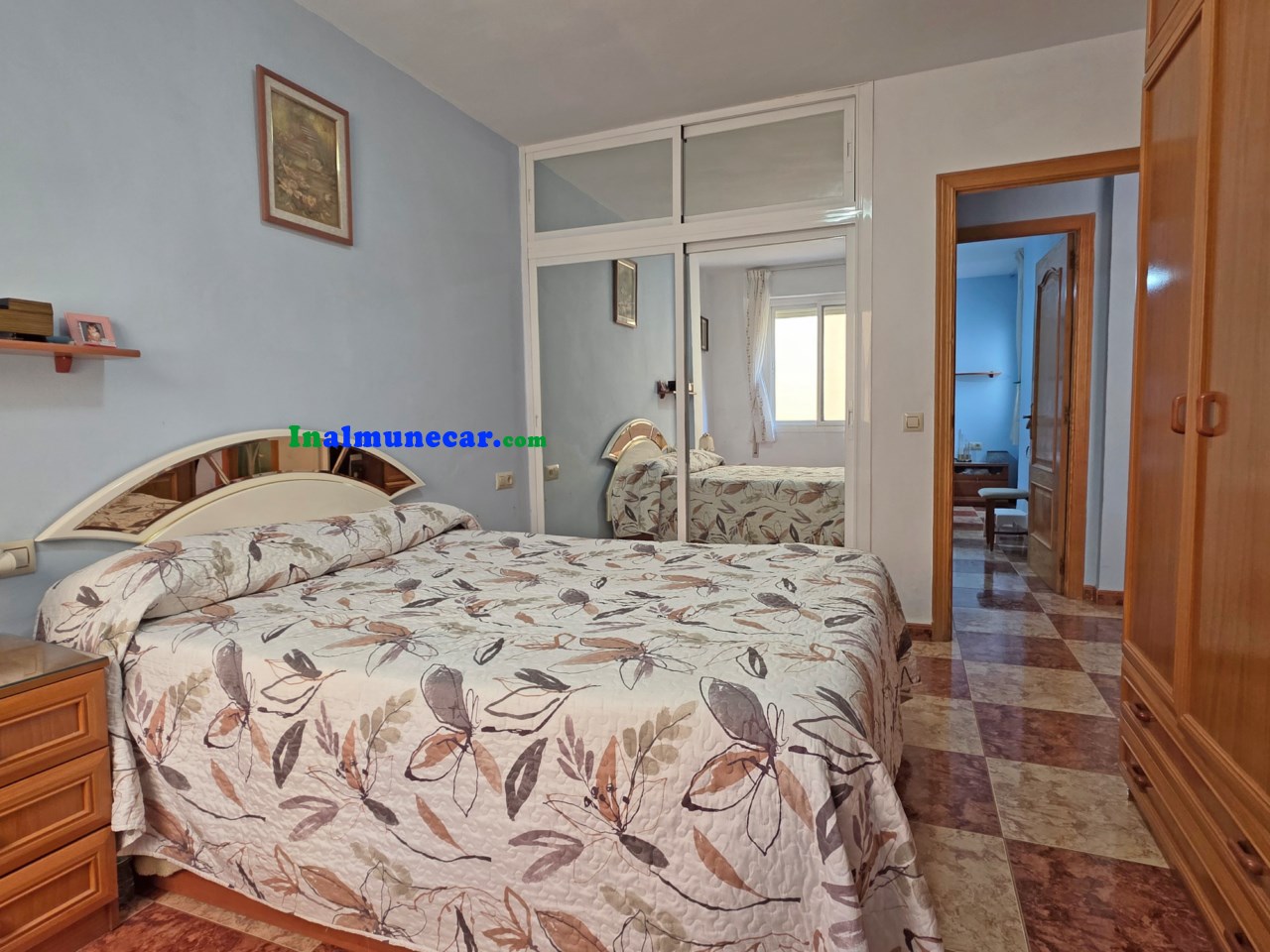 Piso en venta en Almuñecar, Plaza Madrid , muy cerca de la playa