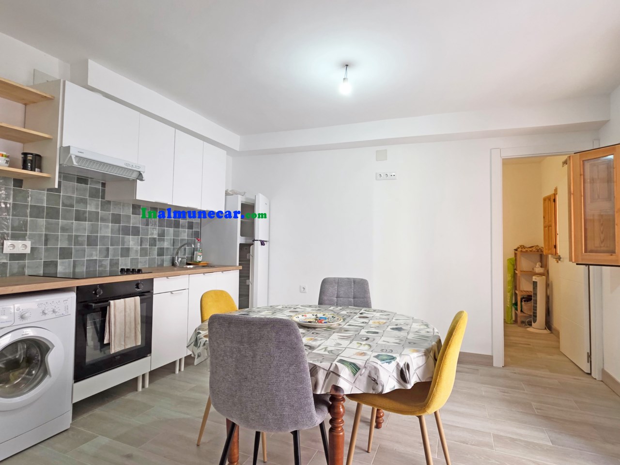 Casa de Pueblo en venta en Almuñécar, en el centro del casco histórico.