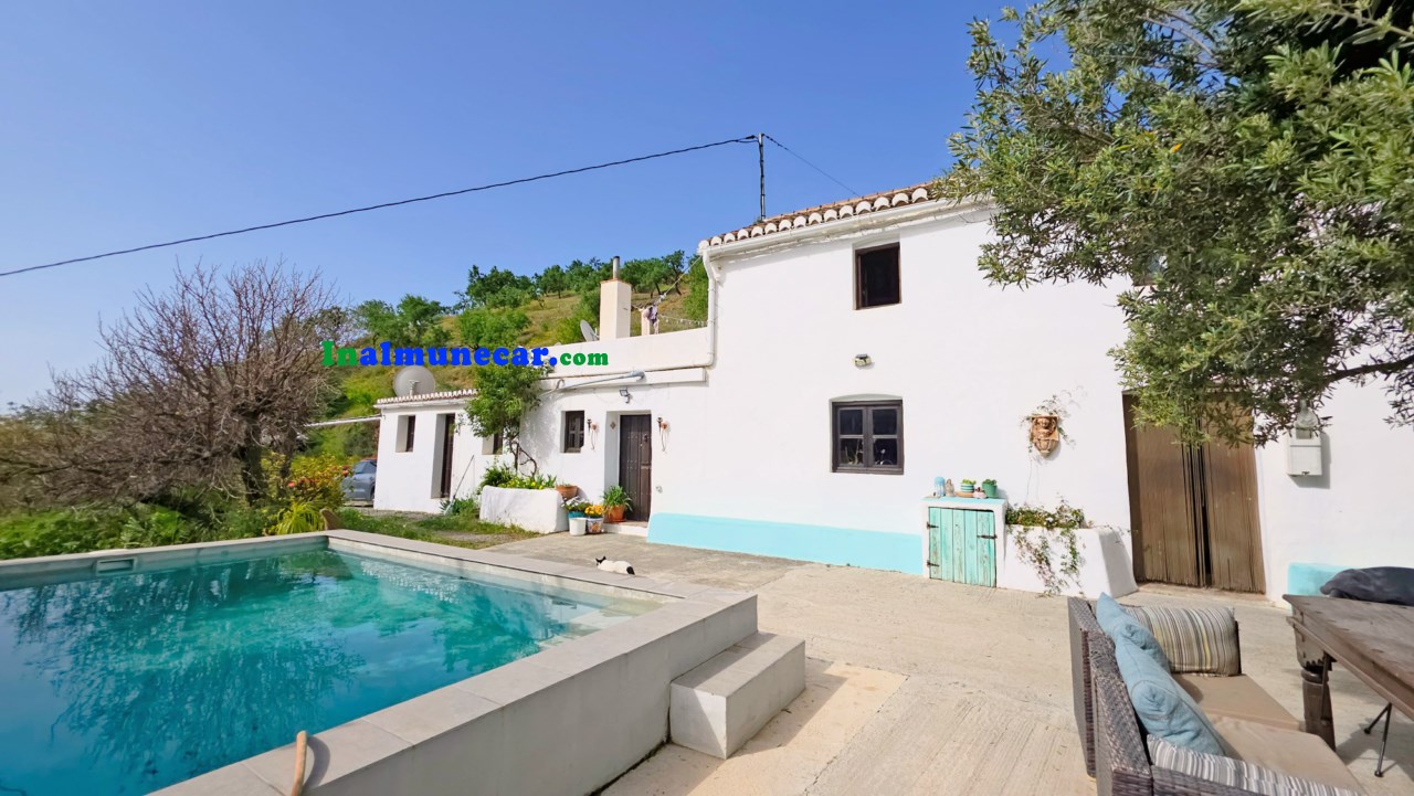 Fantastique maison de campagne de style andalou dans la vallée de Gelibra, Almuñecar.