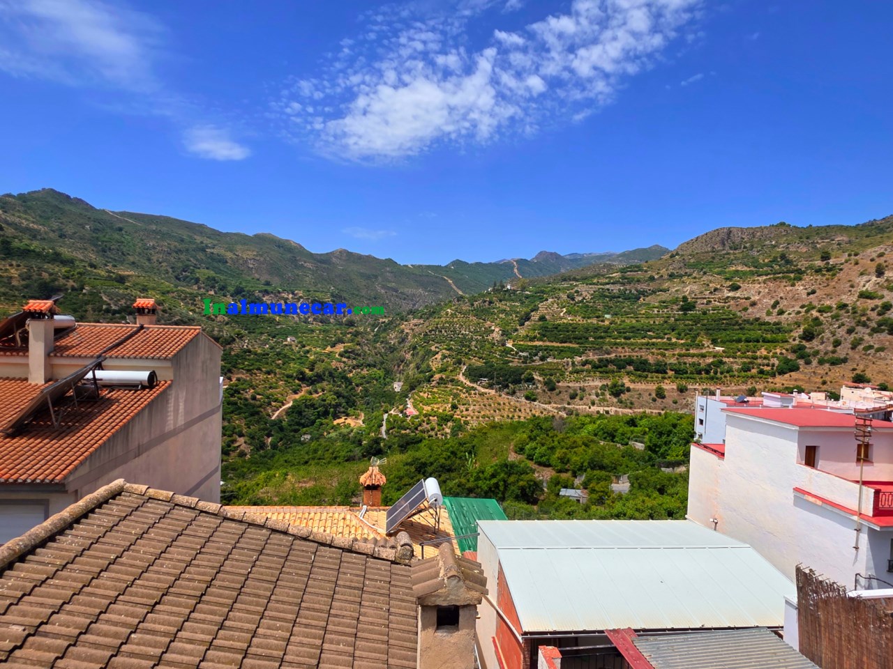 GRAN CASA EN VENTA EN EL PUEBLO DE OTIVAR