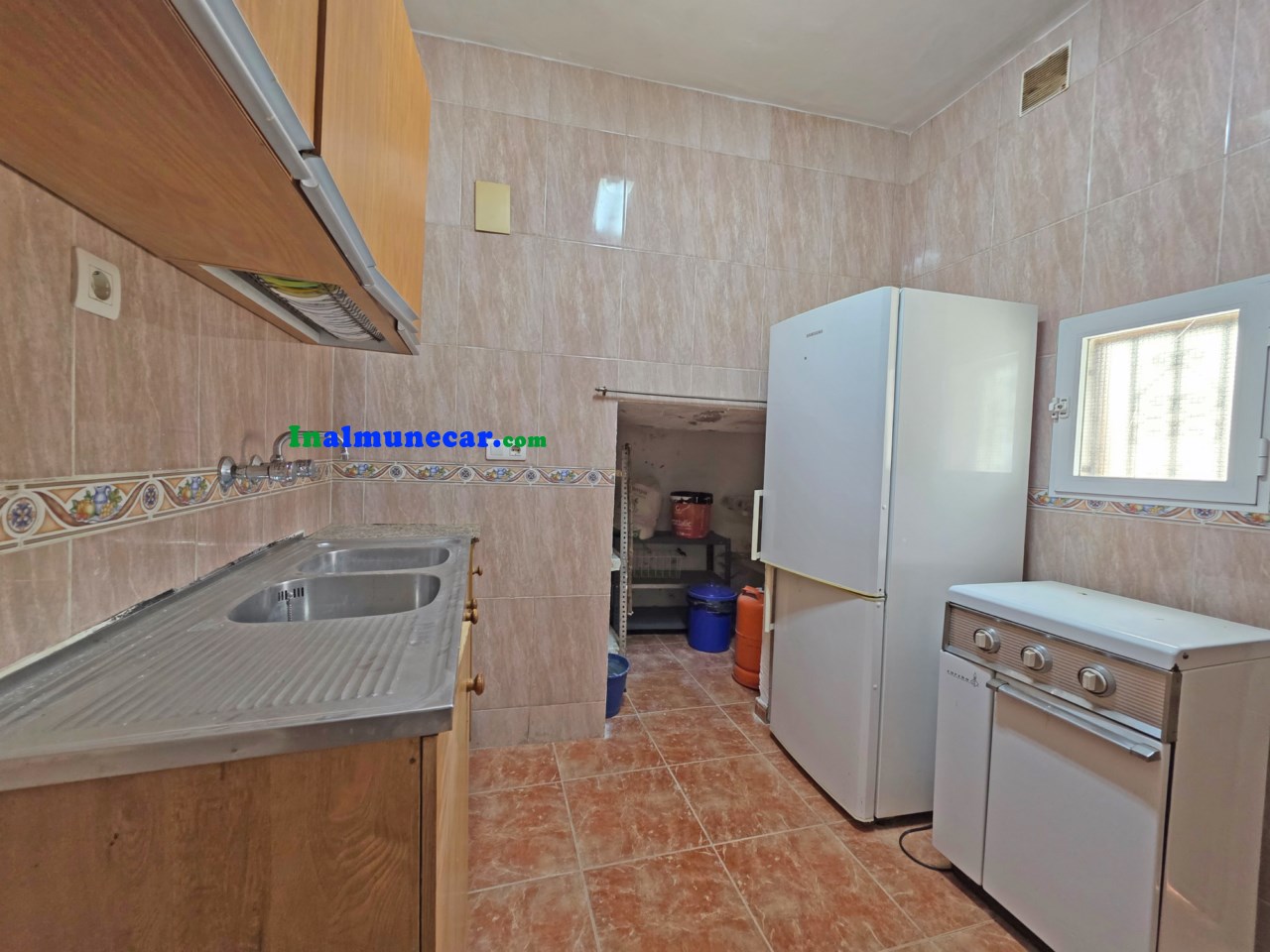 GRAN CASA EN VENTA EN EL PUEBLO DE OTIVAR