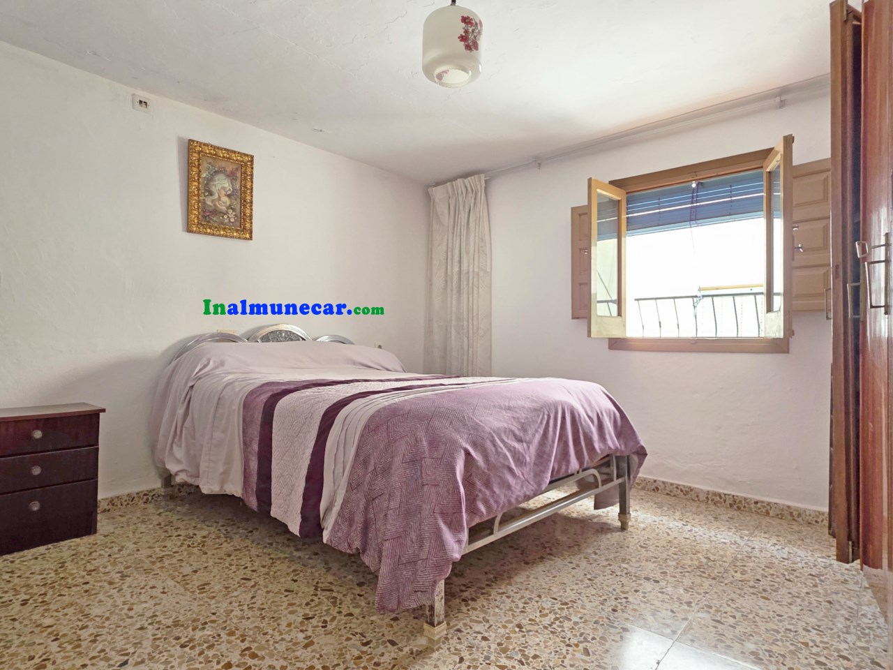 GRAN CASA EN VENTA EN EL PUEBLO DE OTIVAR