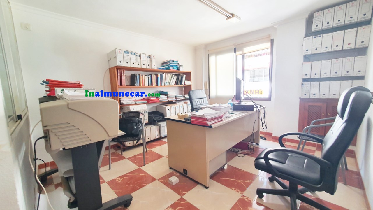 Fantastico local en venta en Almuñecar