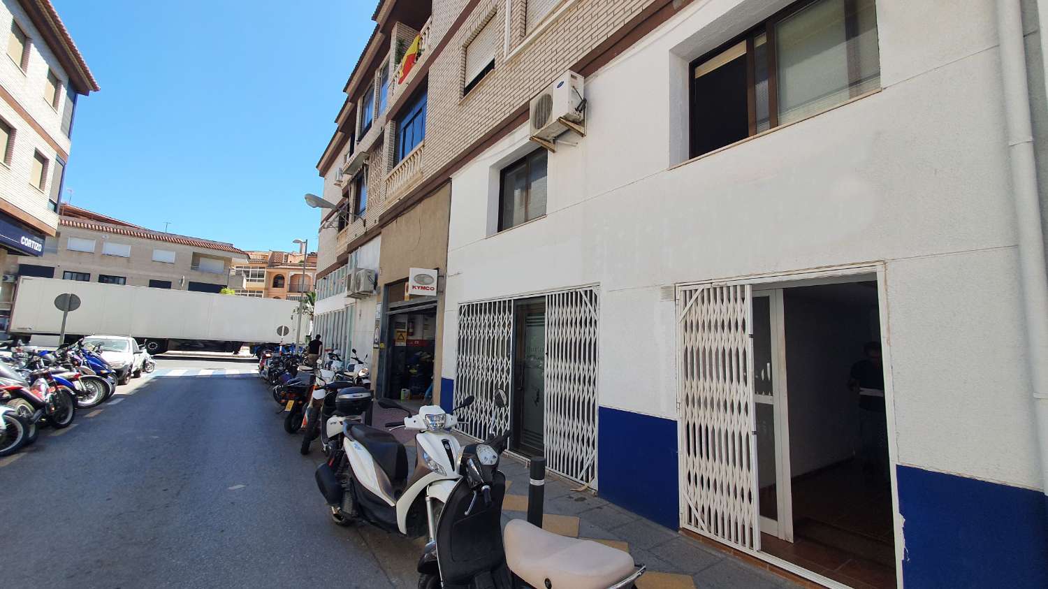 Fantastic commercial premises for sale in Barrio de San Sebastián in Almuñecar