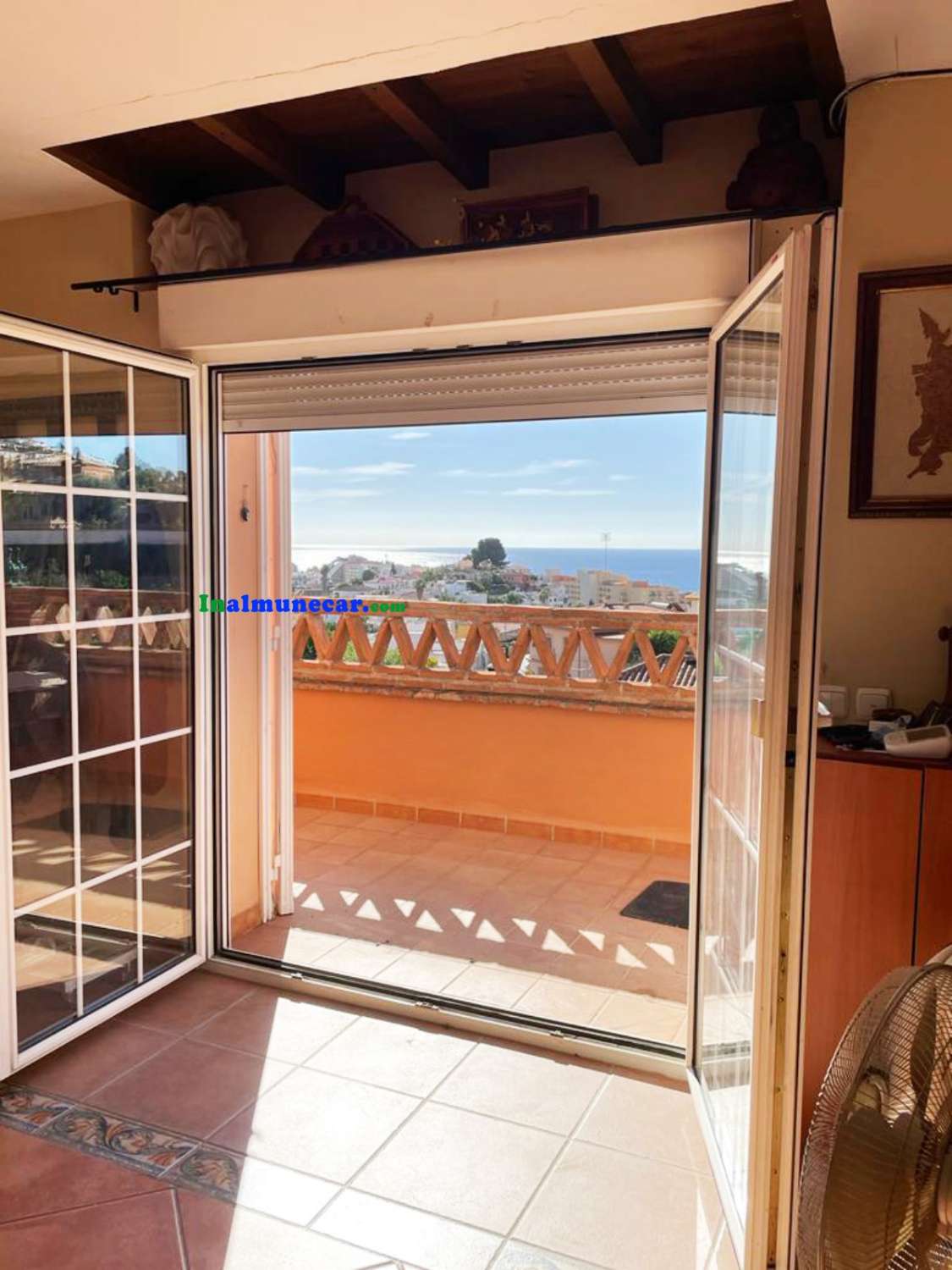 Villa for sale in Almuñécar with pool, just 10 minutes walk toSan Cristobal beach