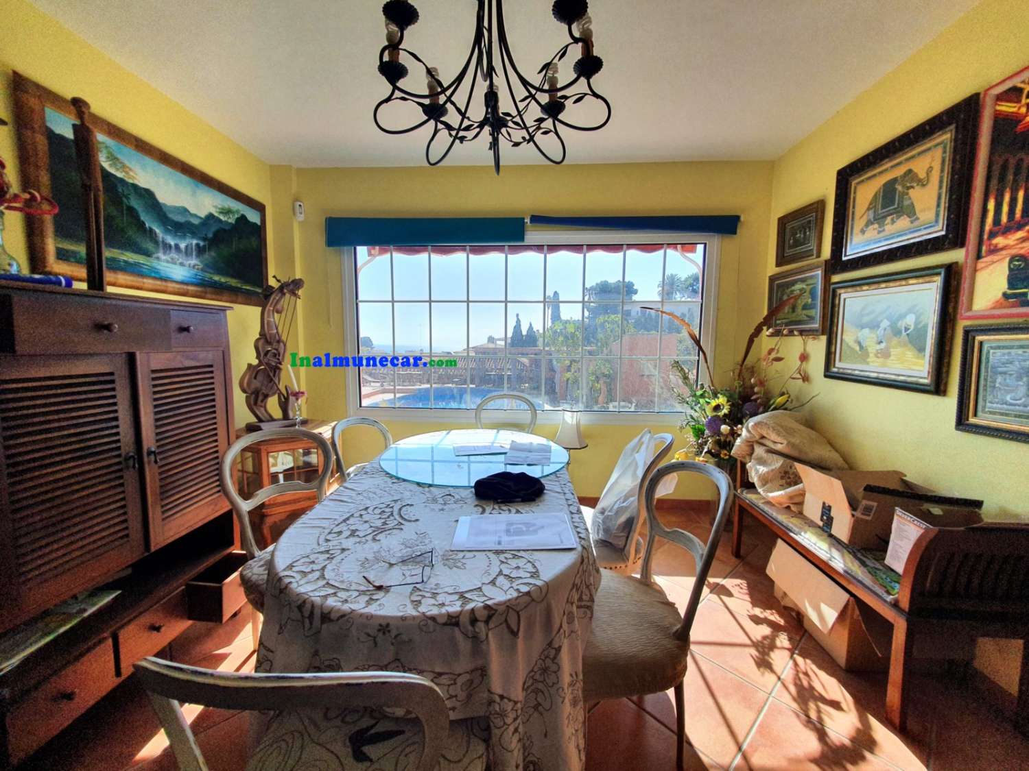 Villa for sale in Almuñécar with pool, just 10 minutes walk toSan Cristobal beach