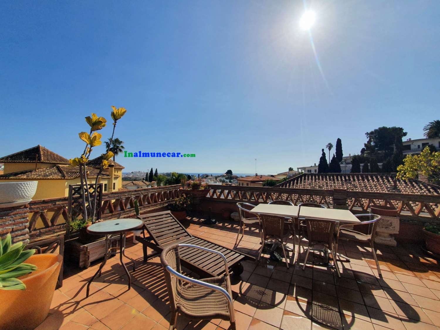 Villa for sale in Almuñécar with pool, just 10 minutes walk toSan Cristobal beach