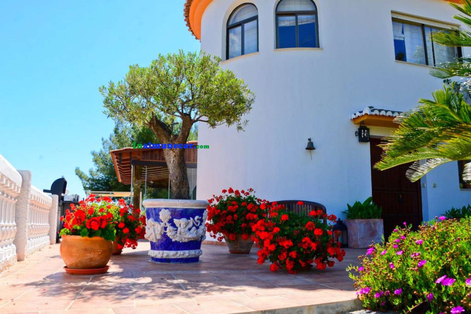 Fantastisk villa med privat pool till salu belägen i Cotobro, Almuñecar