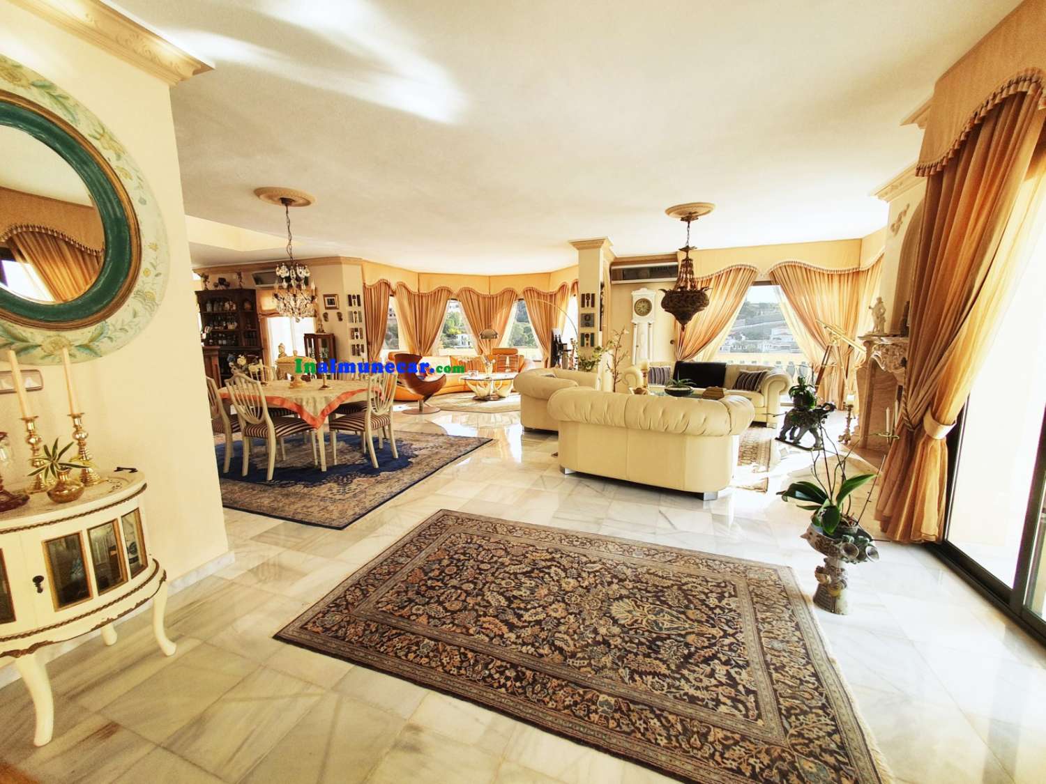 Eksklusiv villa til salg i en fantastisk beliggenhed i Cotobro, Almuñecar.