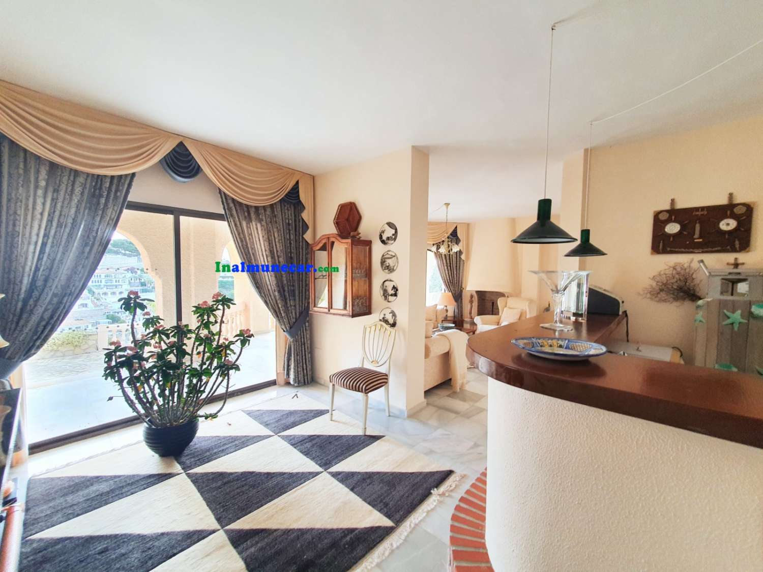 Exklusive Villa zum Verkauf in einer fantastischen Lage in Cotobro, Almuñecar.