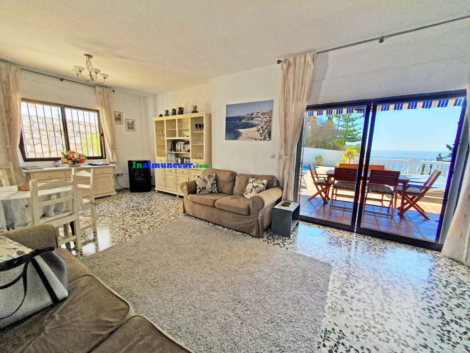 Villa til salg i Almuñécar med fantastisk havudsigt, have og garage – tæt på strand og restauranter