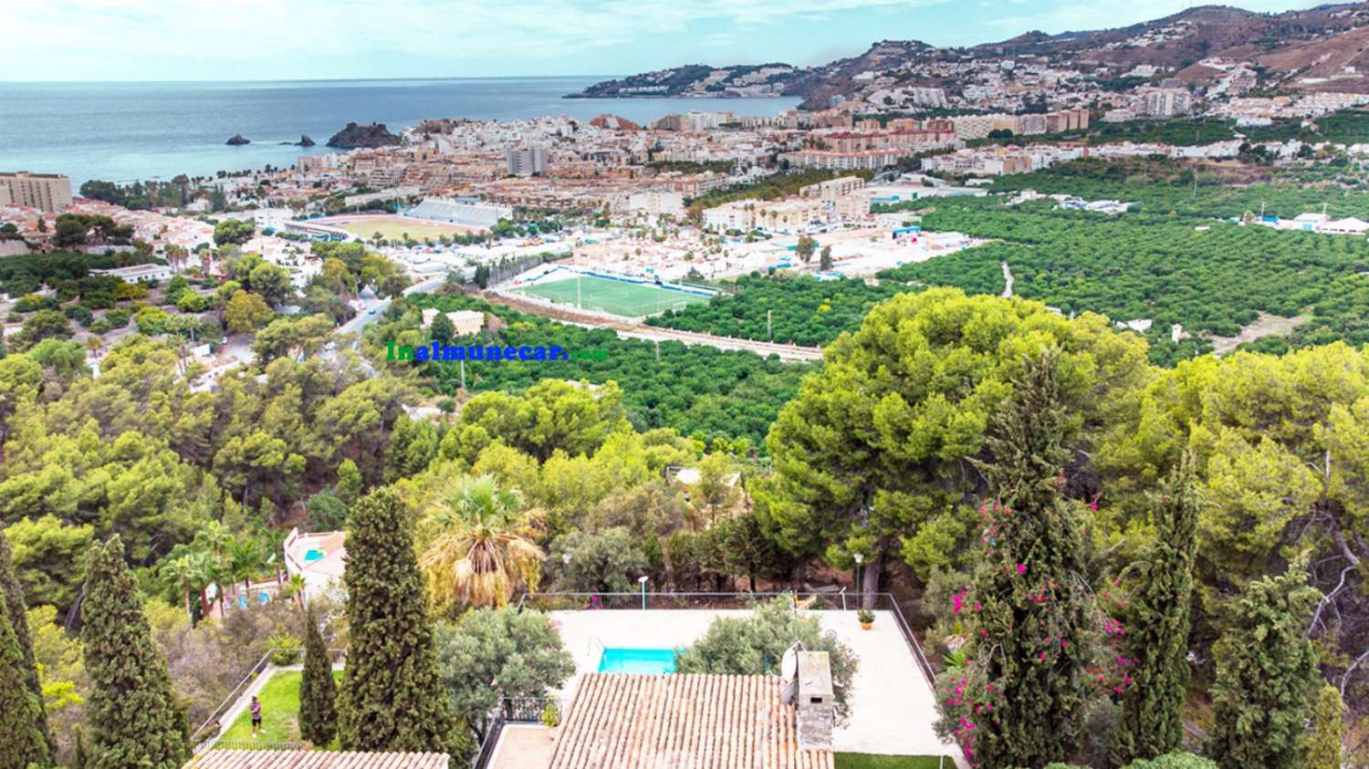 Große Villa zu verkaufen en Almuñecar, Granada, Tropische Küste