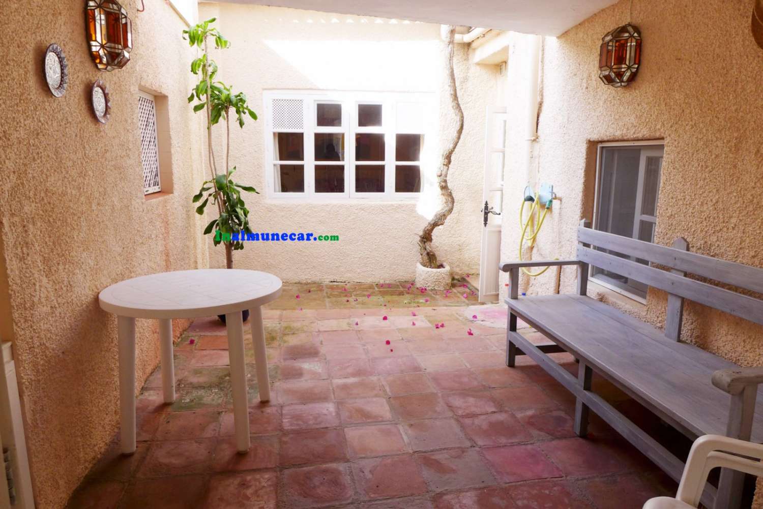 Townhouse for sale in Almuñécar, in the Old Quarter, San Miguel, Almuñecar