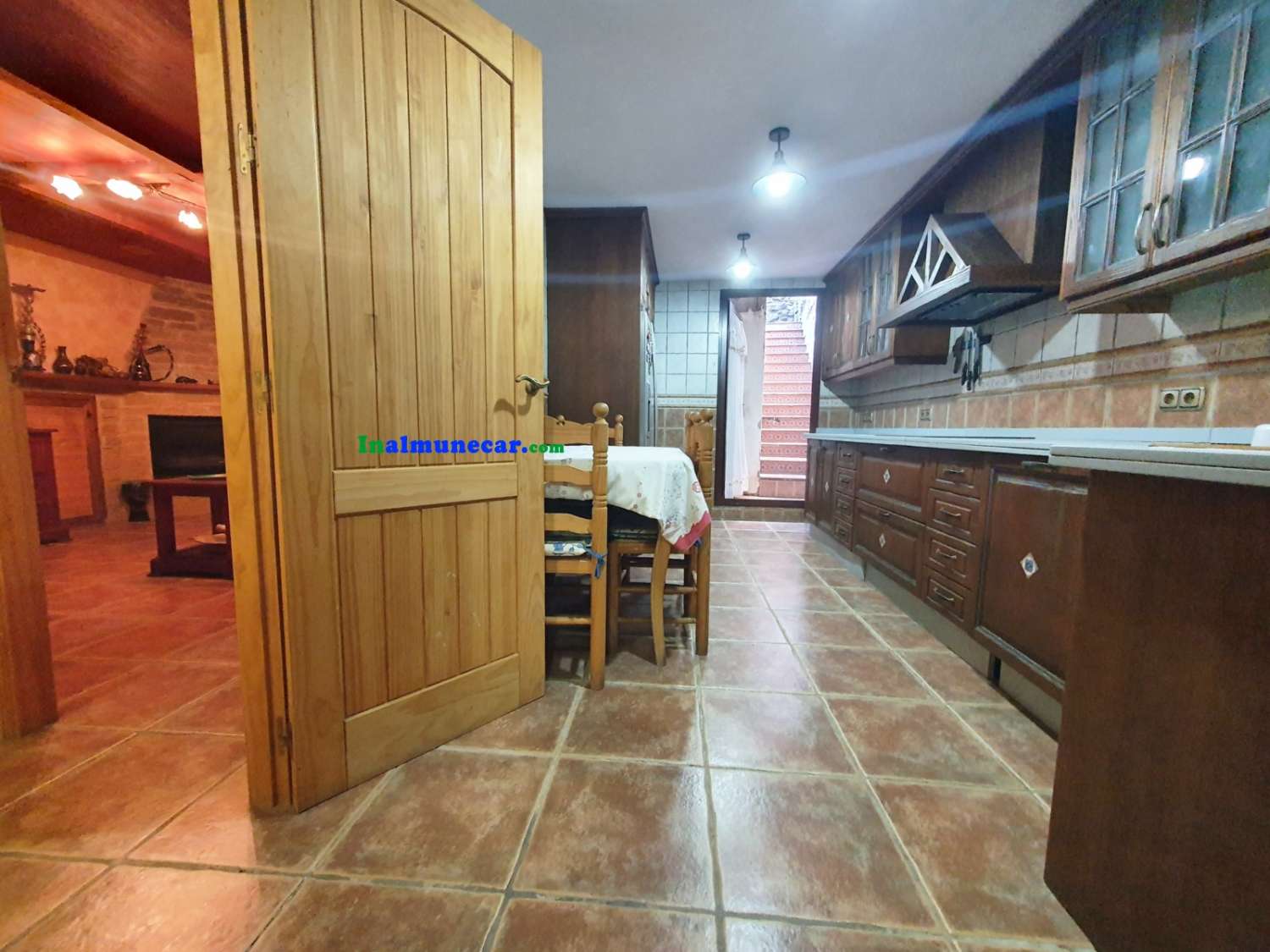 Se vende fantastica casa en el centro, a un paso de la Plaza del Ayuntamiento.