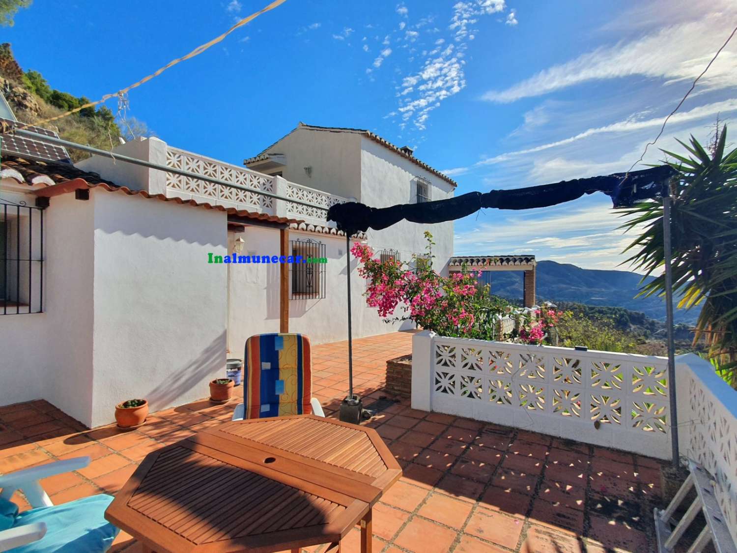 Beautiful farmhouse for sale in Gelibra de Almuñecar