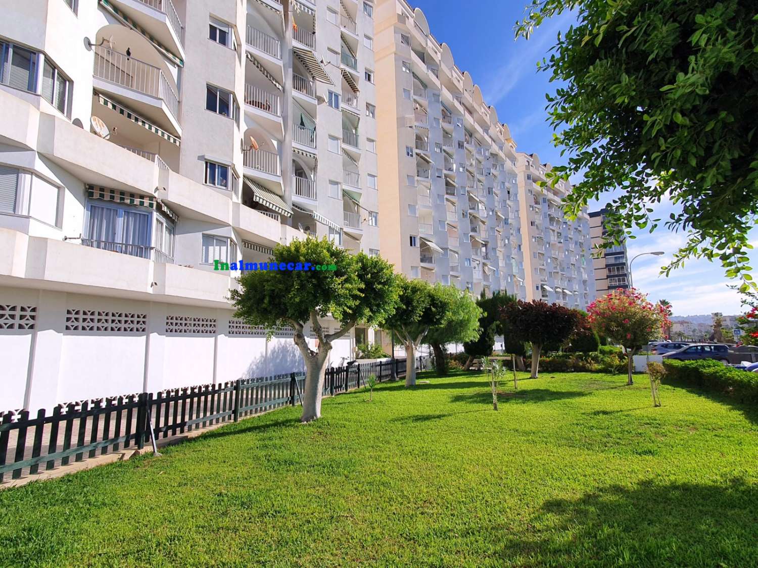 Appartement avec place de parking à vendre en bord de mer, Paseo de Cotobro, Almuñécar, Costa Tropical.