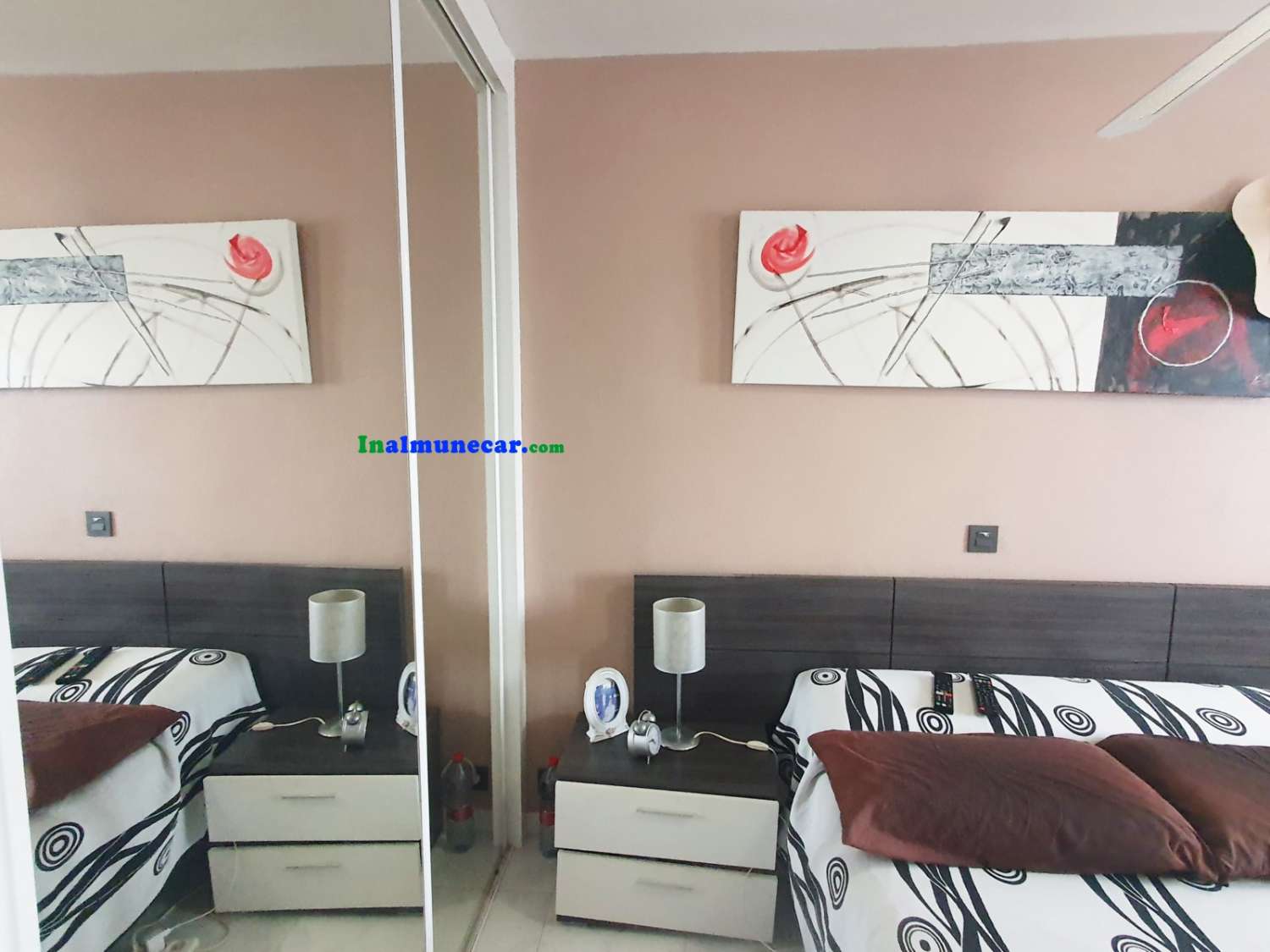 Apartamento con plaza de garaje en venta  en primera línea de playa , Paseo de Cotobro, Almuñécar, Costa Tropical.