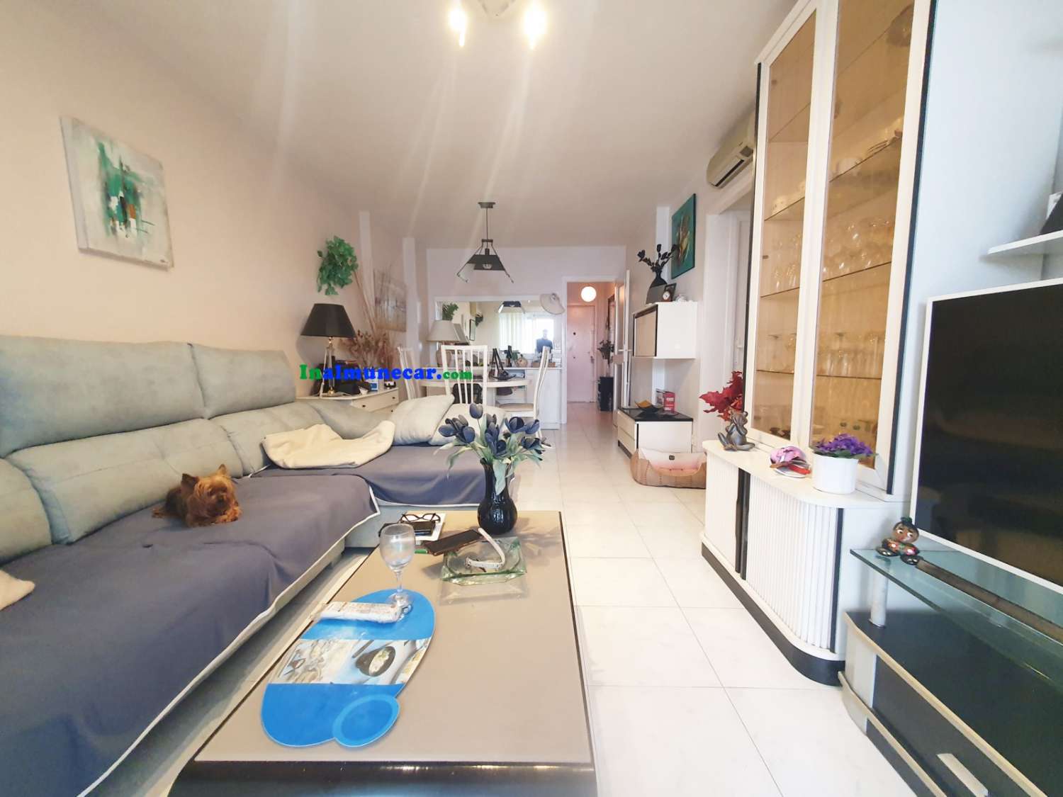 Apartamento con plaza de garaje en venta  en primera línea de playa , Paseo de Cotobro, Almuñécar, Costa Tropical.