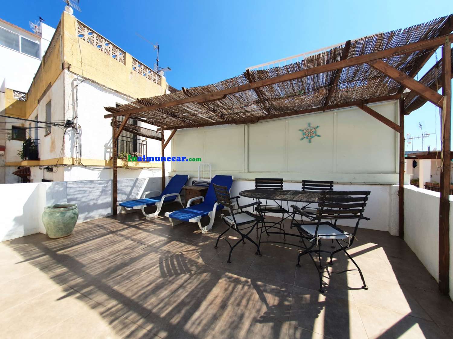 Town house for sale located in the Old Quarter of Almuñécar - with tourist licence