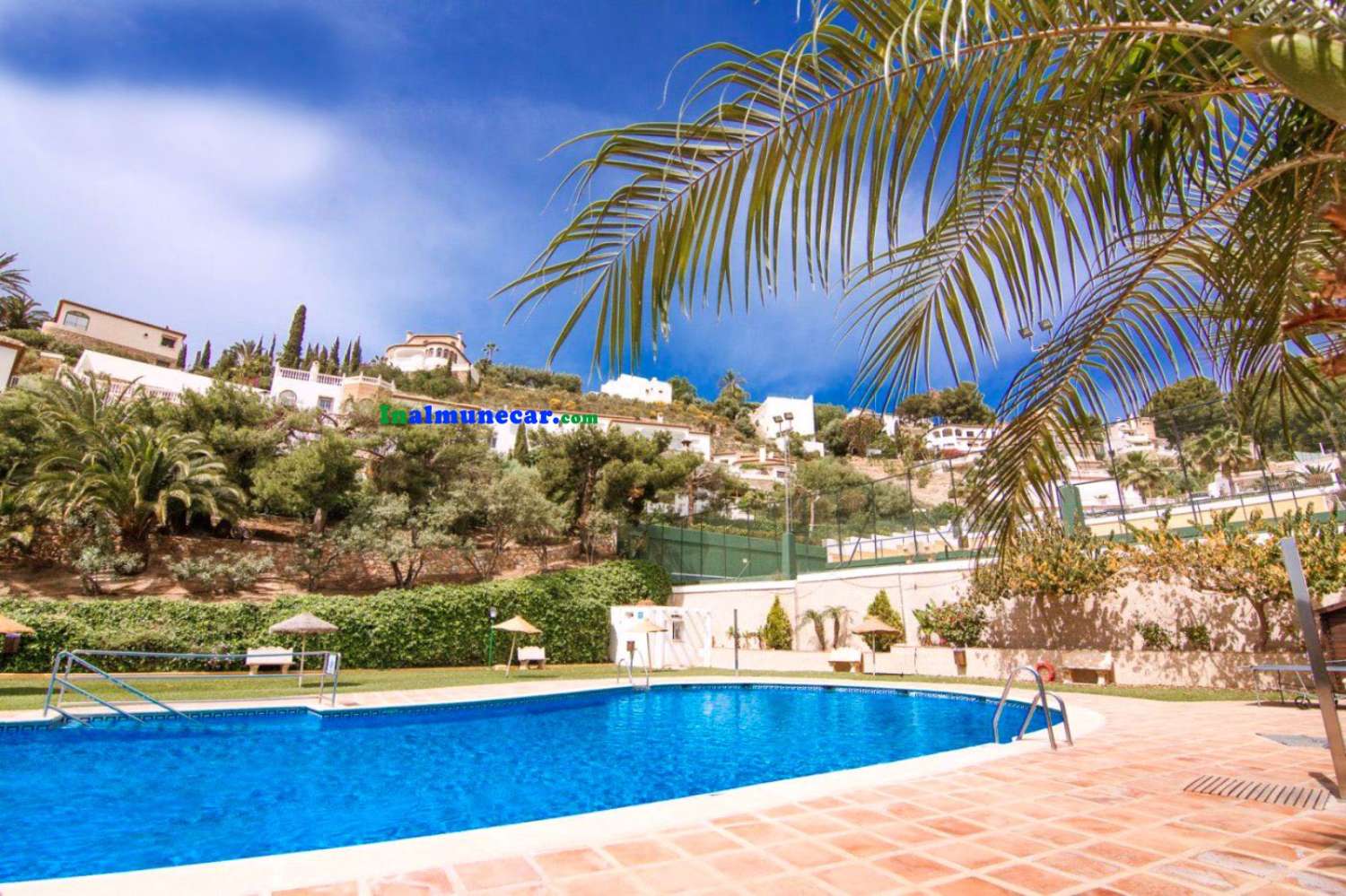 Urban plot for sale in Monte de los Almendros with beautiful sea and mountain views