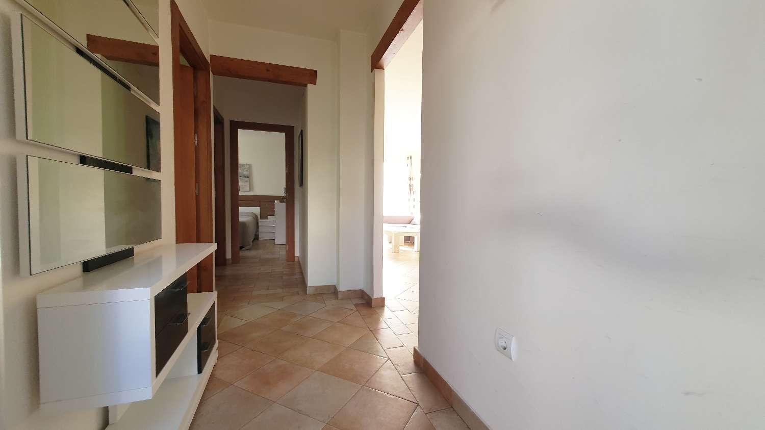Wohnung zum Verkauf in Almuñecar mit großer Terrasse und in der Nähe des Strandes von San Cristobal