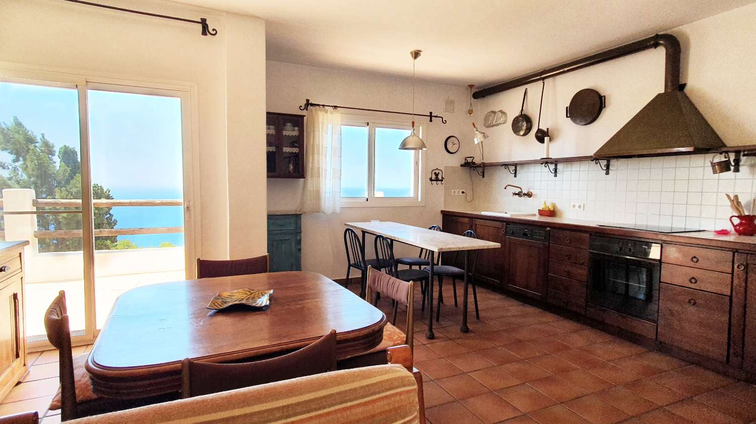 Villa for sale in Monte los Almendros - El Pargo - Costa Aguilera (Salobreña)