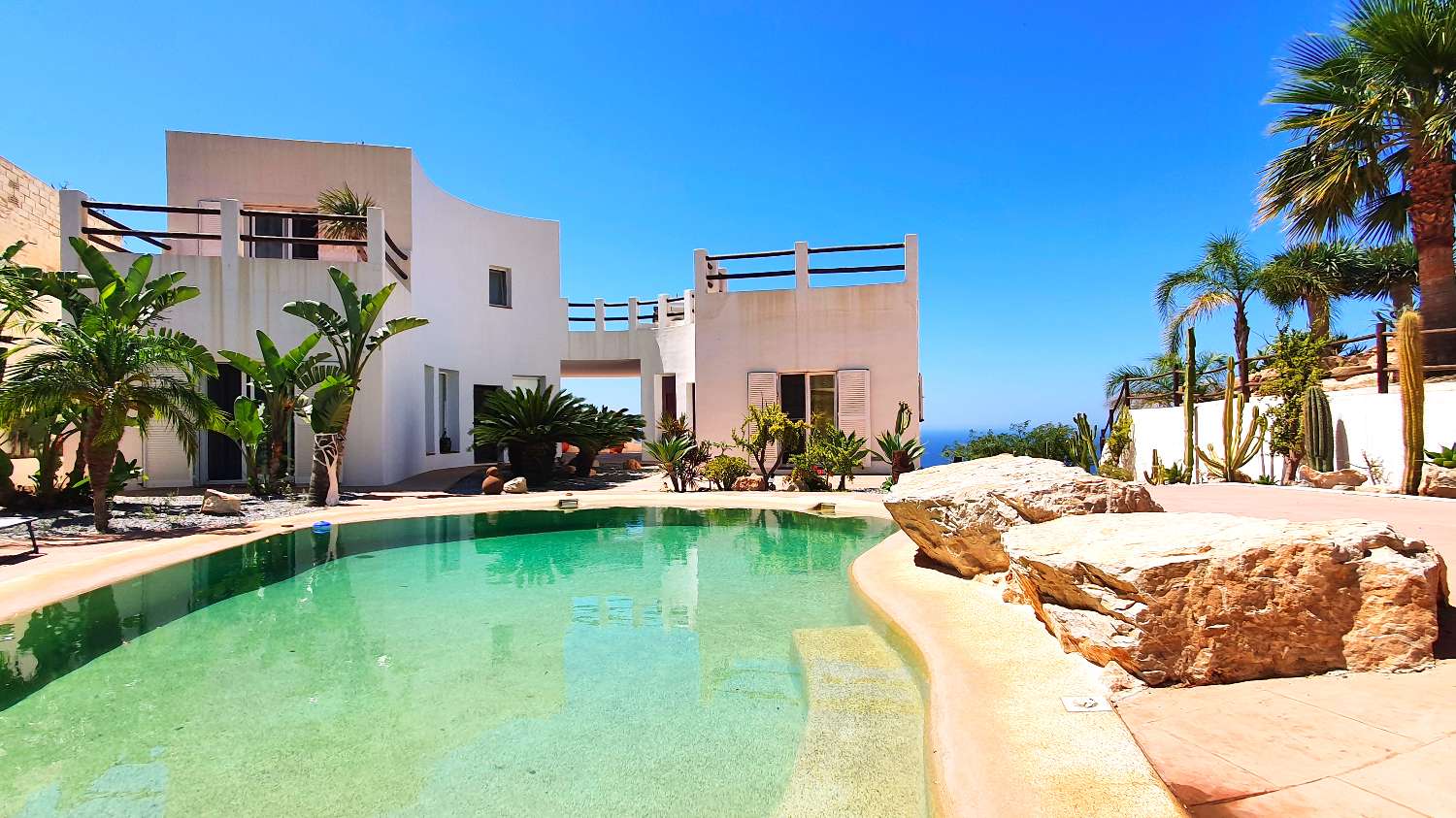 Villa for sale in Monte los Almendros - El Pargo - Costa Aguilera (Salobreña)