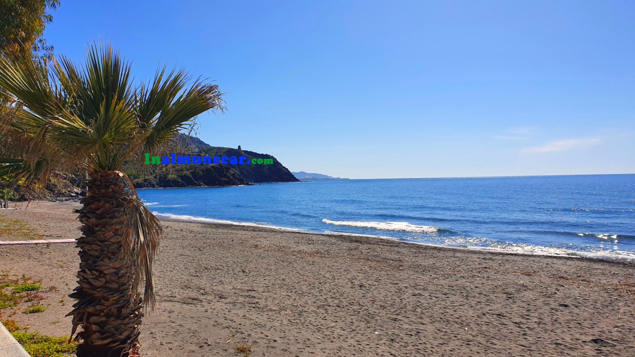Piso 2 dormitorios en venta en Playa Pozuelo, Almuñecar