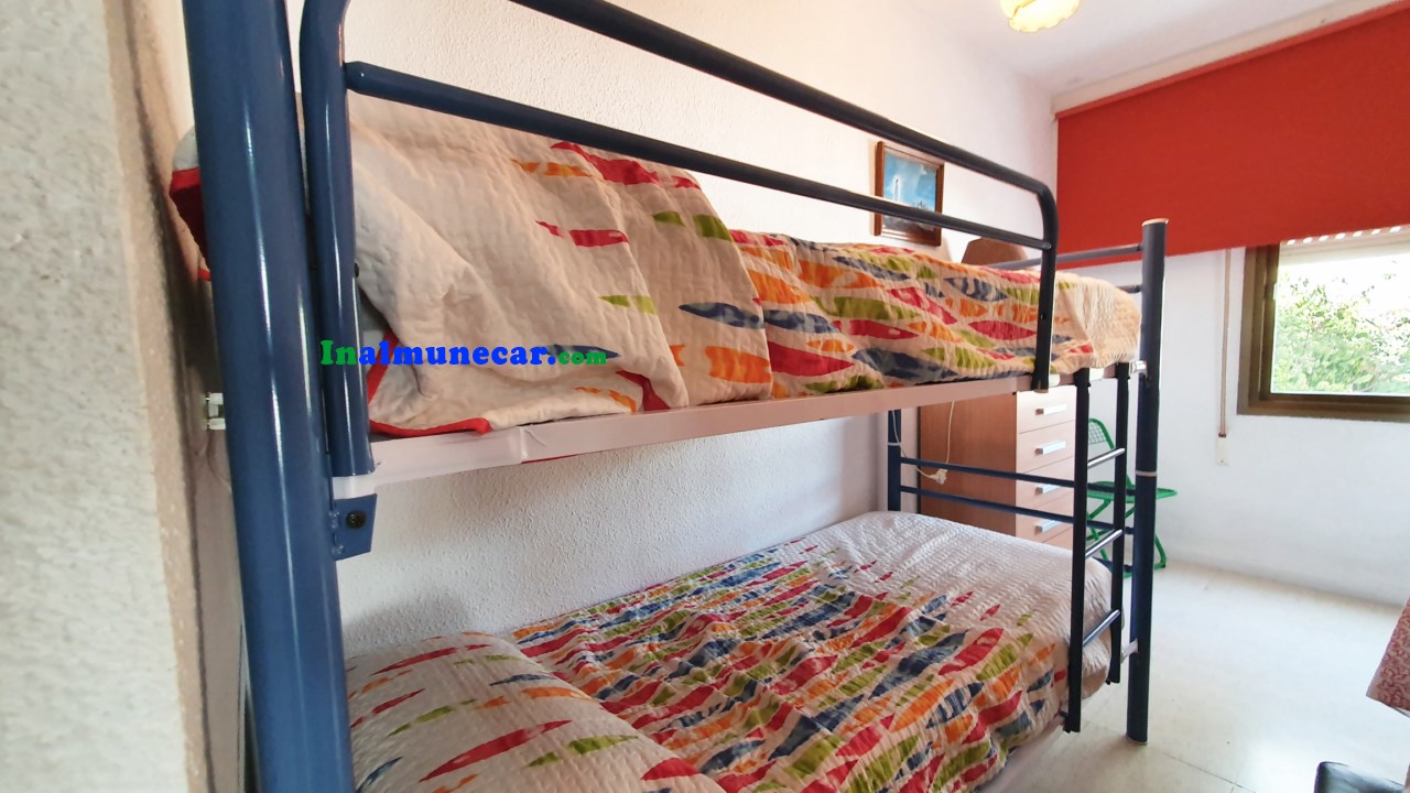 Apartamento de 2 dormitorios en venta en Playa Pozuelo, Almuñecar