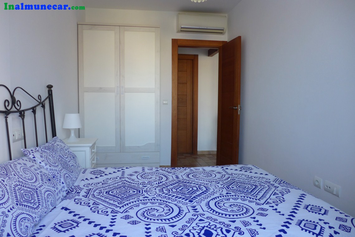 Duplex à louer dans l’urbanisation Arroyo Marinos, Playa San Cristóbal, Almuñecar.