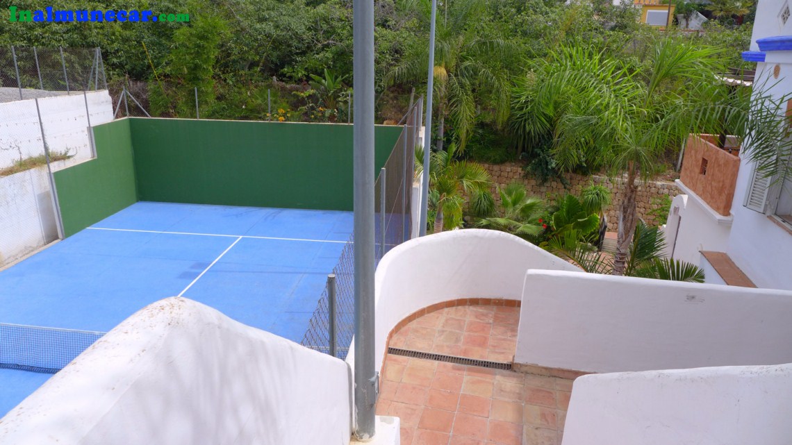 Duplex à louer dans l’urbanisation Arroyo Marinos, Playa San Cristóbal, Almuñecar.