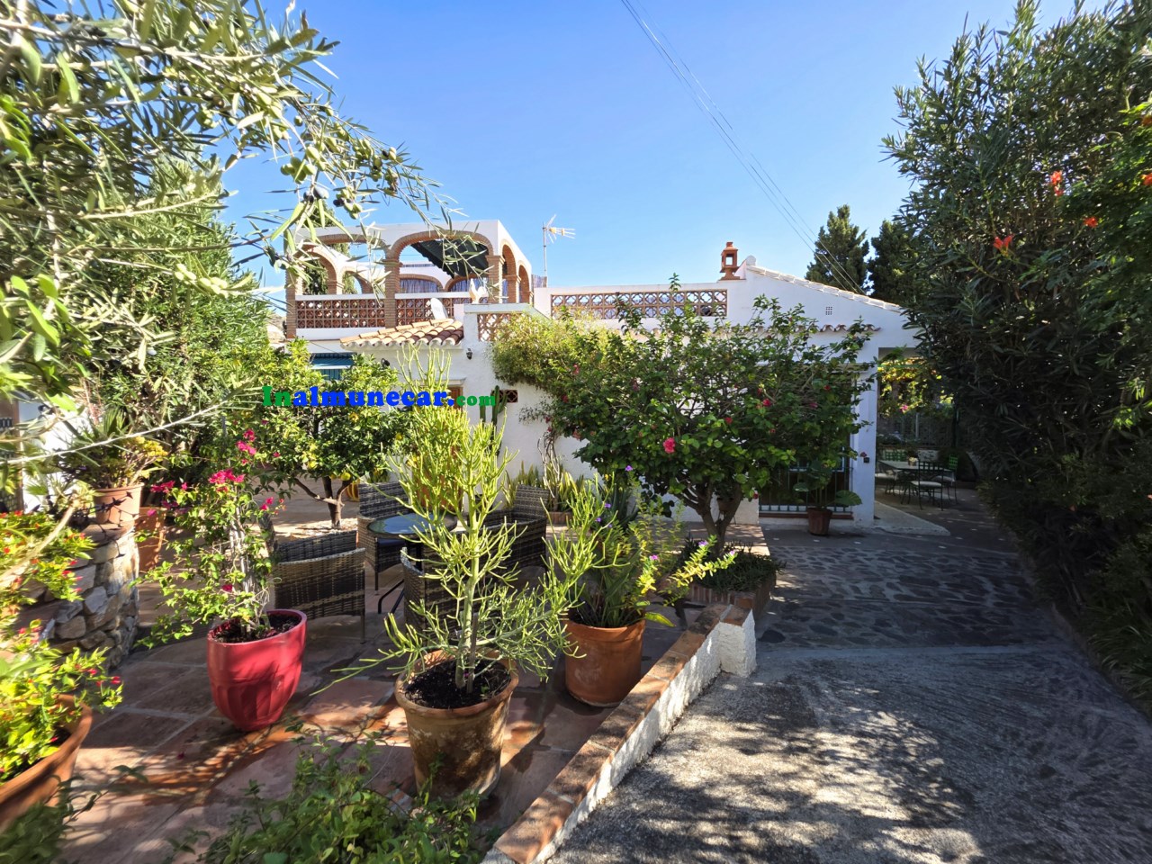 Charmantes Haus zum Verkauf ganz in der Nähe des Strandes von Pozuelo in Almuñecar