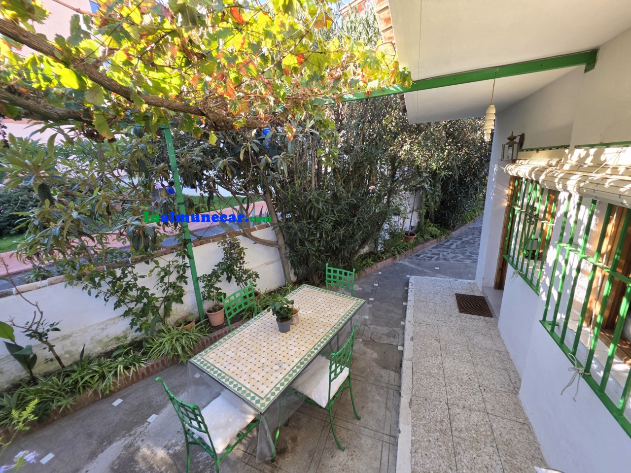 Charmantes Haus zum Verkauf ganz in der Nähe des Strandes von Pozuelo in Almuñecar